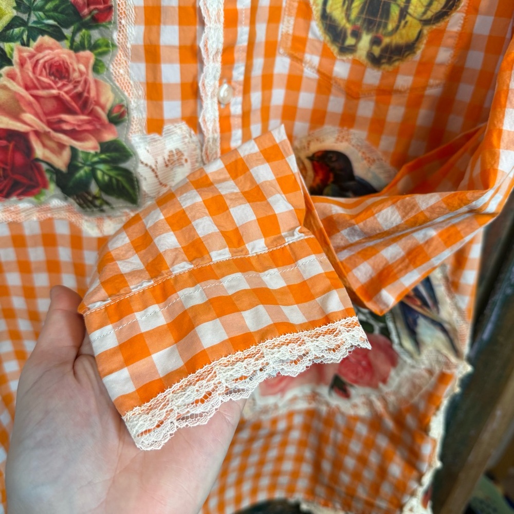Vintage style bird floral lace appliqué upcycled dopamine shirt - Picture 4 of 11